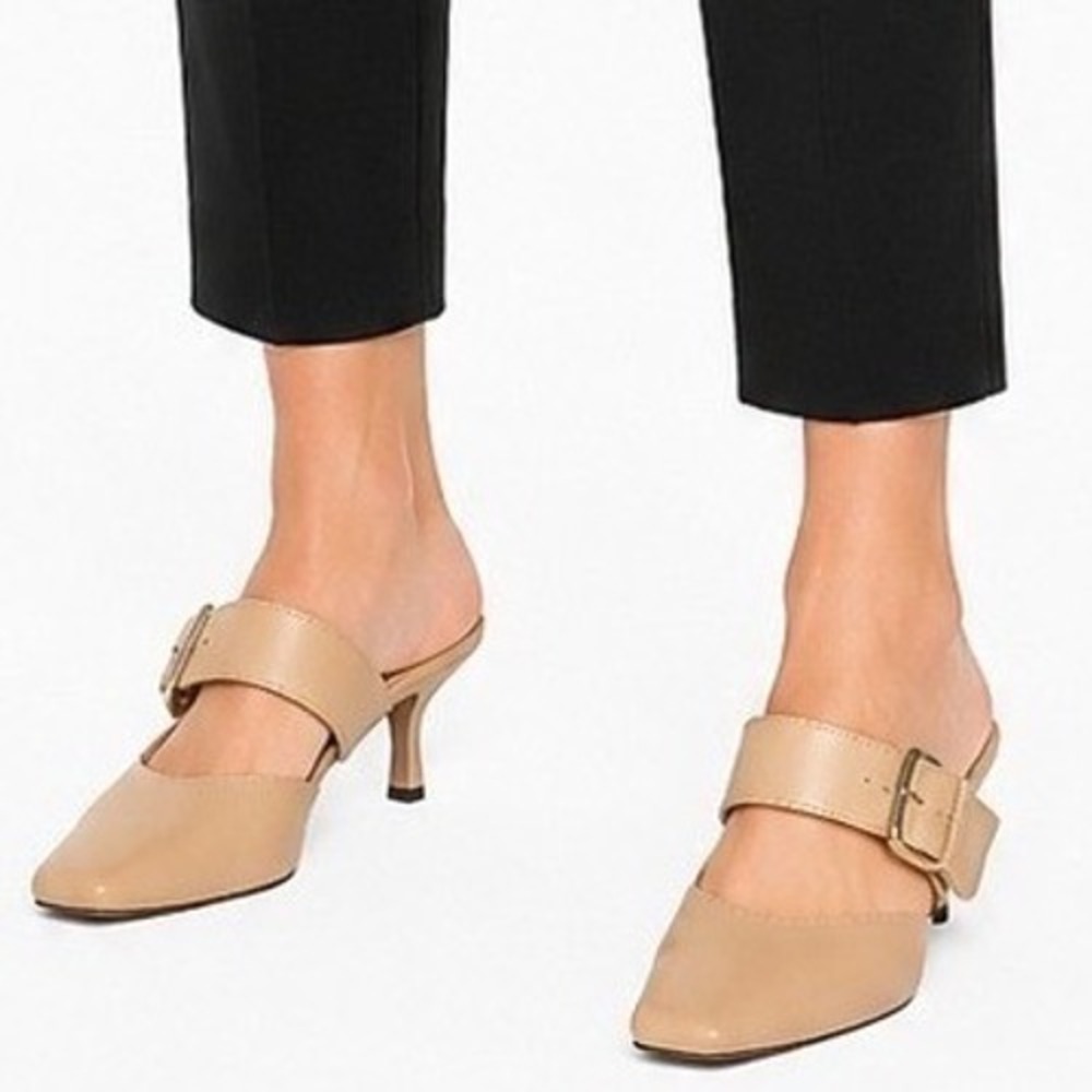 Linea Paolo Women's Cynthia-L Nude Nappa Pointed Toe Slip On Mule Size 7 M NWB